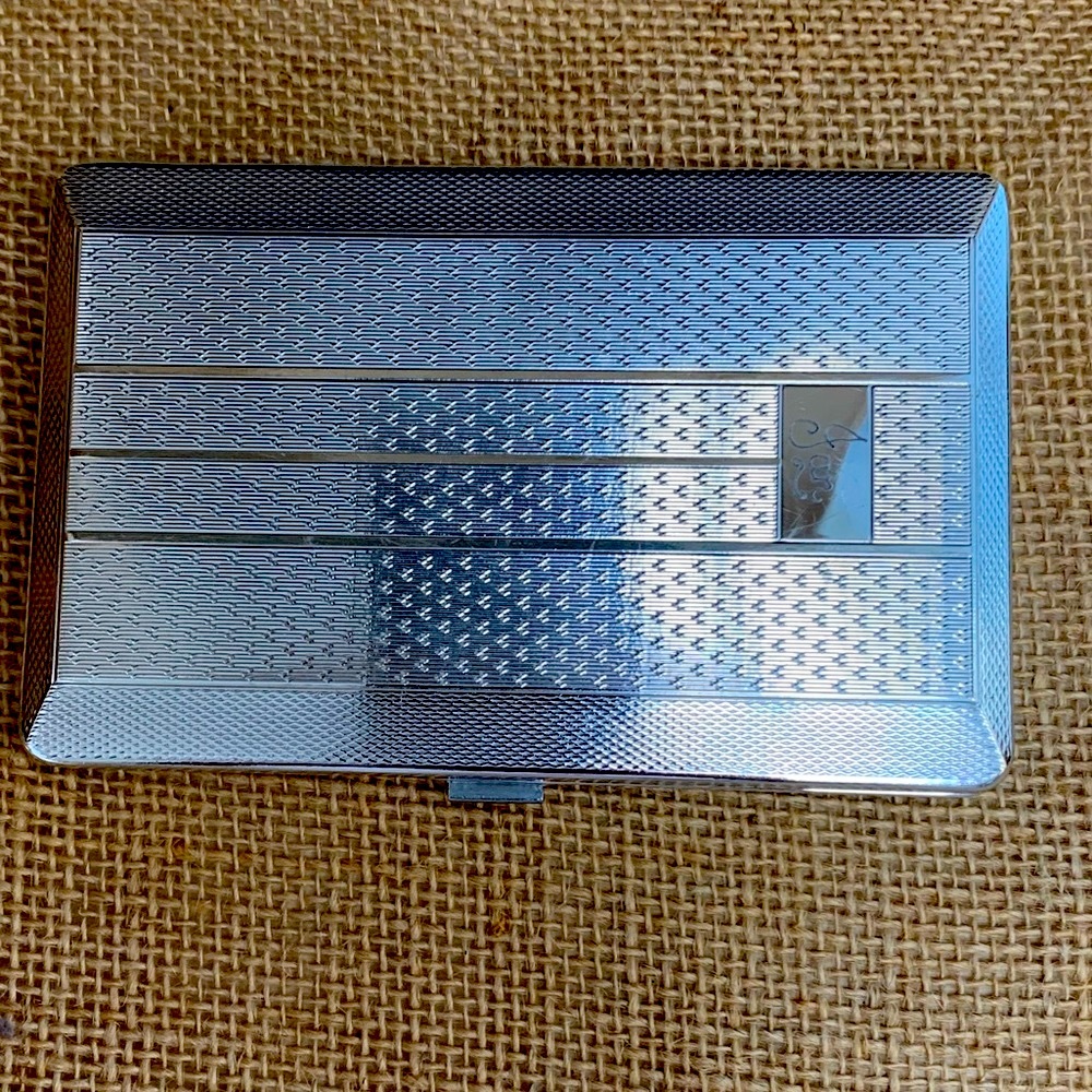 VINTAGE CHROME PLATED HAR BRO CIGARETTE CASE. Made In ENGLAND Good Condition